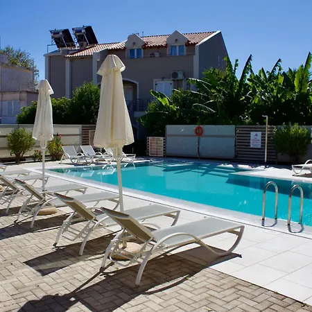 Notos Luxury Apartment