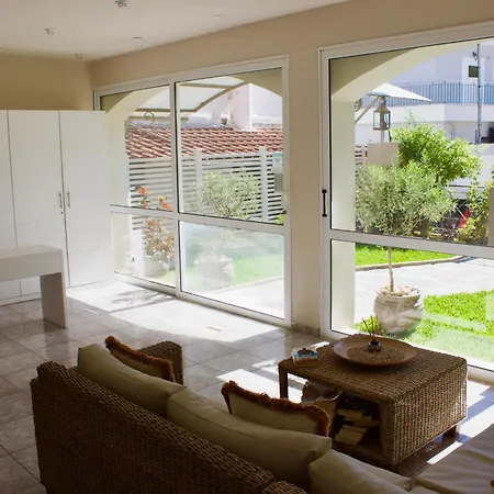 Notos Luxury Κατελειός