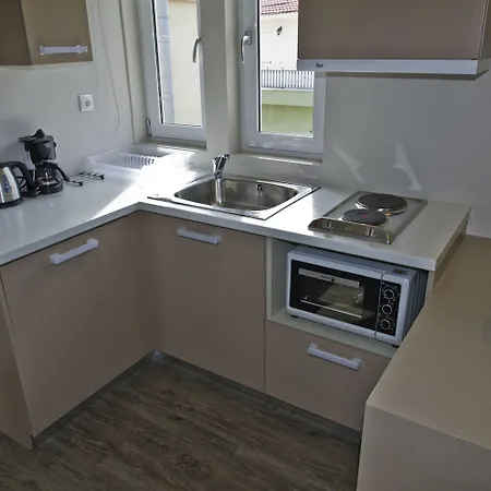 Notos Luxury Kateliósz